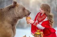 探索自然之美：35张俄罗斯棕熊震撼照片