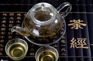 绿茶提神，红茶暖身，揭秘白、青、黑、黄茶的多重益处